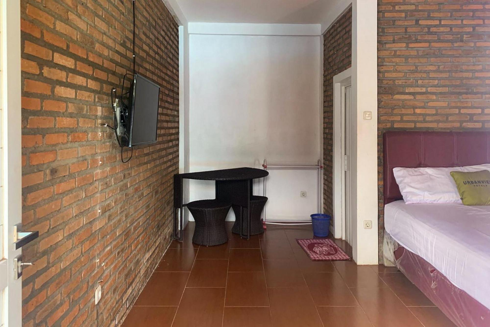 Urbanview Hotel Villa Q Gisting Bandjarnegeri Ngoại thất bức ảnh